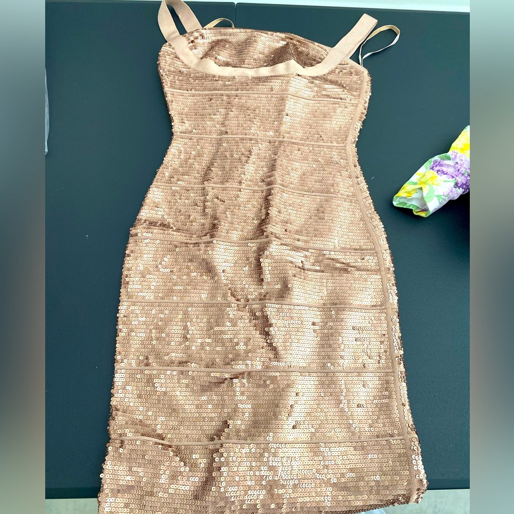 Herve Leger such a flattering dress perfect for any occasion